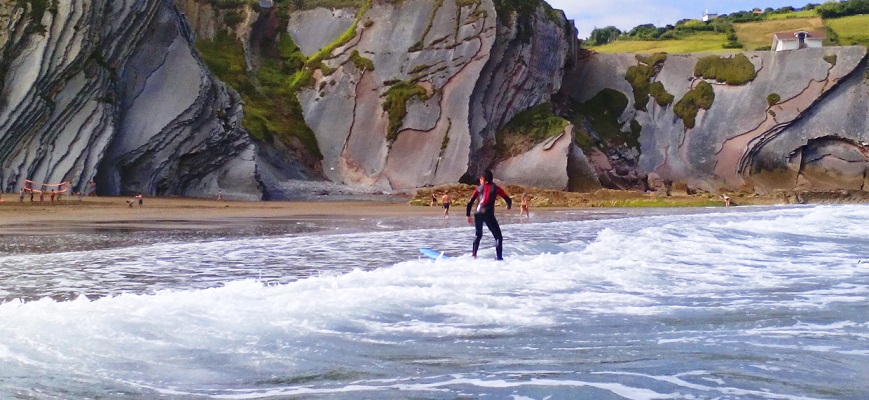 Surf course in Zumaia